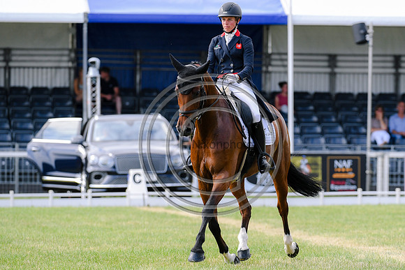 Izzy Taylor_Carolines Air KM_BPIHT_PN21_60070