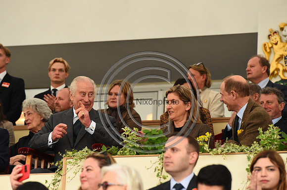 RoyalBox_RWHS_PN24_132044