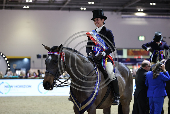 Lady Buttons_Jennie Durrans_LIHS_PN24_9929