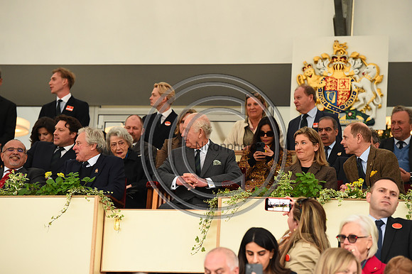 RoyalBox_RWHS_PN23_16008