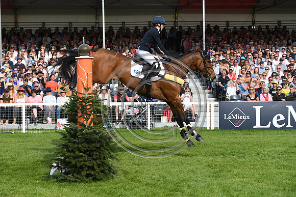 Laura Collett_London 52_PN22_21050