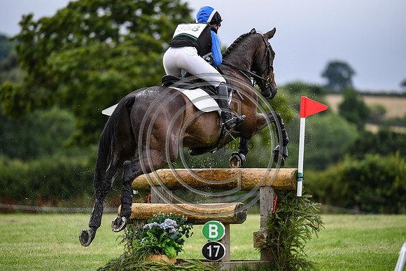 Morven Pringle_SOMETHING CLASSICAL_BHT_PN22_81237