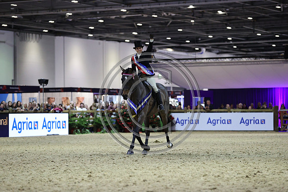 Lady Buttons_Jennie Durrans_LIHS_PN24_9943