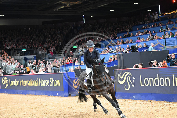 Gemma Stevens_Envoy Merelsnest Z_LIHS_PN24_3749