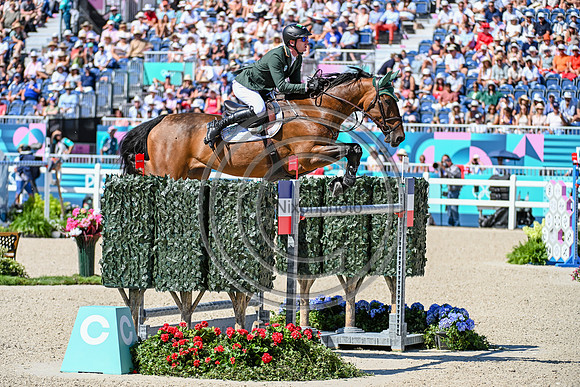 Daniel COYLE riding LEGACY_Paris24_PN24_158871