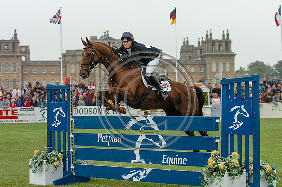 Jeanette Brakewell_Over To You_Blen05_P33917
