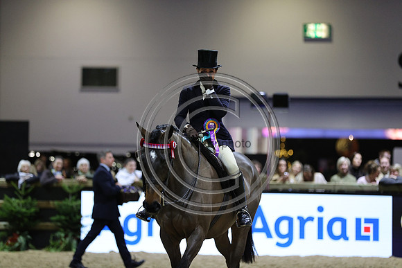 Lady Buttons_Jennie Durrans_LIHS_PN24_9898