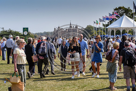 Crowds_DBHT_PN24_166395