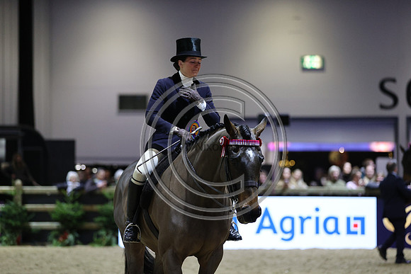 Lady Buttons_Jennie Durrans_LIHS_PN24_9902